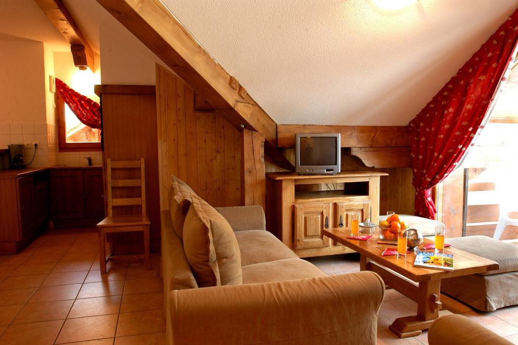 Residence Prestige Odalys La Cascade - Les Epinettes Vaujany Zewnętrze zdjęcie