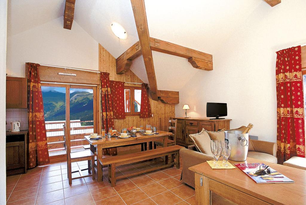 Residence Prestige Odalys La Cascade - Les Epinettes Vaujany Zewnętrze zdjęcie